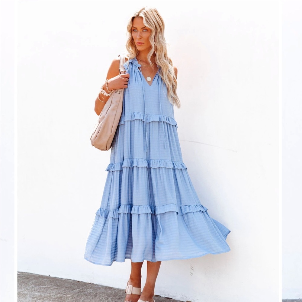 Vici dolls NWT pocket chambray midi dress